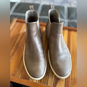 ECCO Soft 7 Chelsea Boot Sneaker Taupe Leather Pull On 41 Women's US 10-10.5